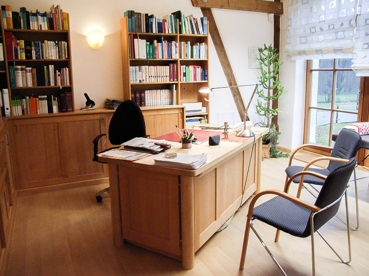 Sprechzimmer Praxis Frau Dr. Nuvoloni-Buhl